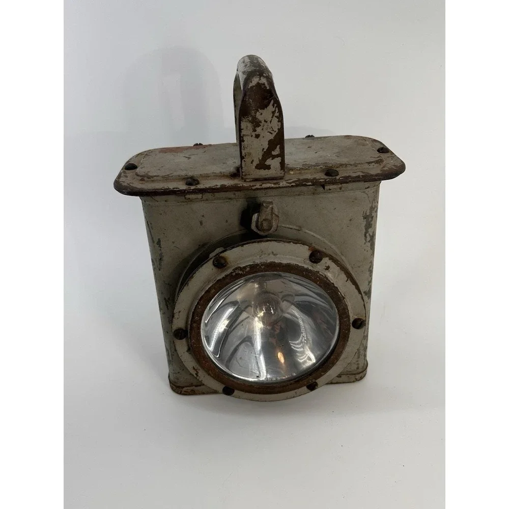 Vintage Korean Era UMPCI Handled Battle Lantern Flashlight Lamp-